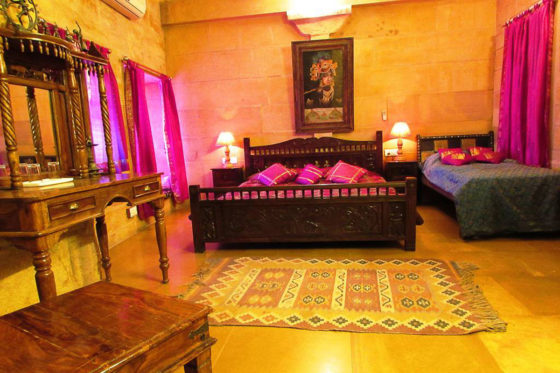 Garh-Jaisal-bedroom1