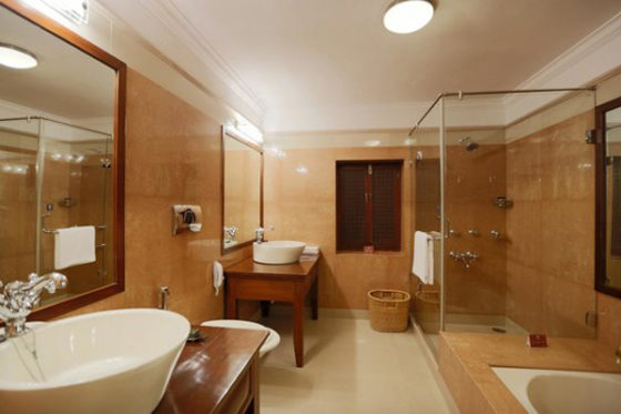 ajit-bhawan-bathroom