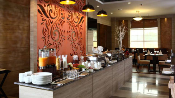 Restaurant_-Hotel-Sarovar-Portico_-Mathura-_3__sscrpk