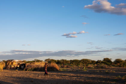 Gabra-women-walking-SC_1322
