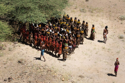 Helicopter-Turkana-Tribe-PSM_1252