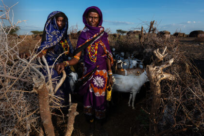 gabra-women-goats-DSC_1502